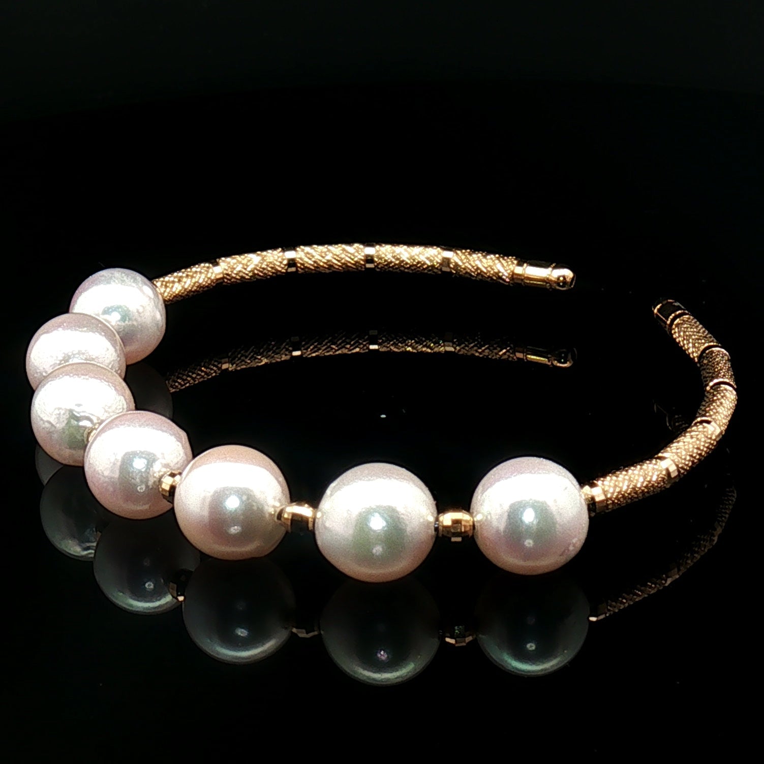 18k Yellow Gold  Open Bangle with Iridescent Pinkish Akoya Pearls -16