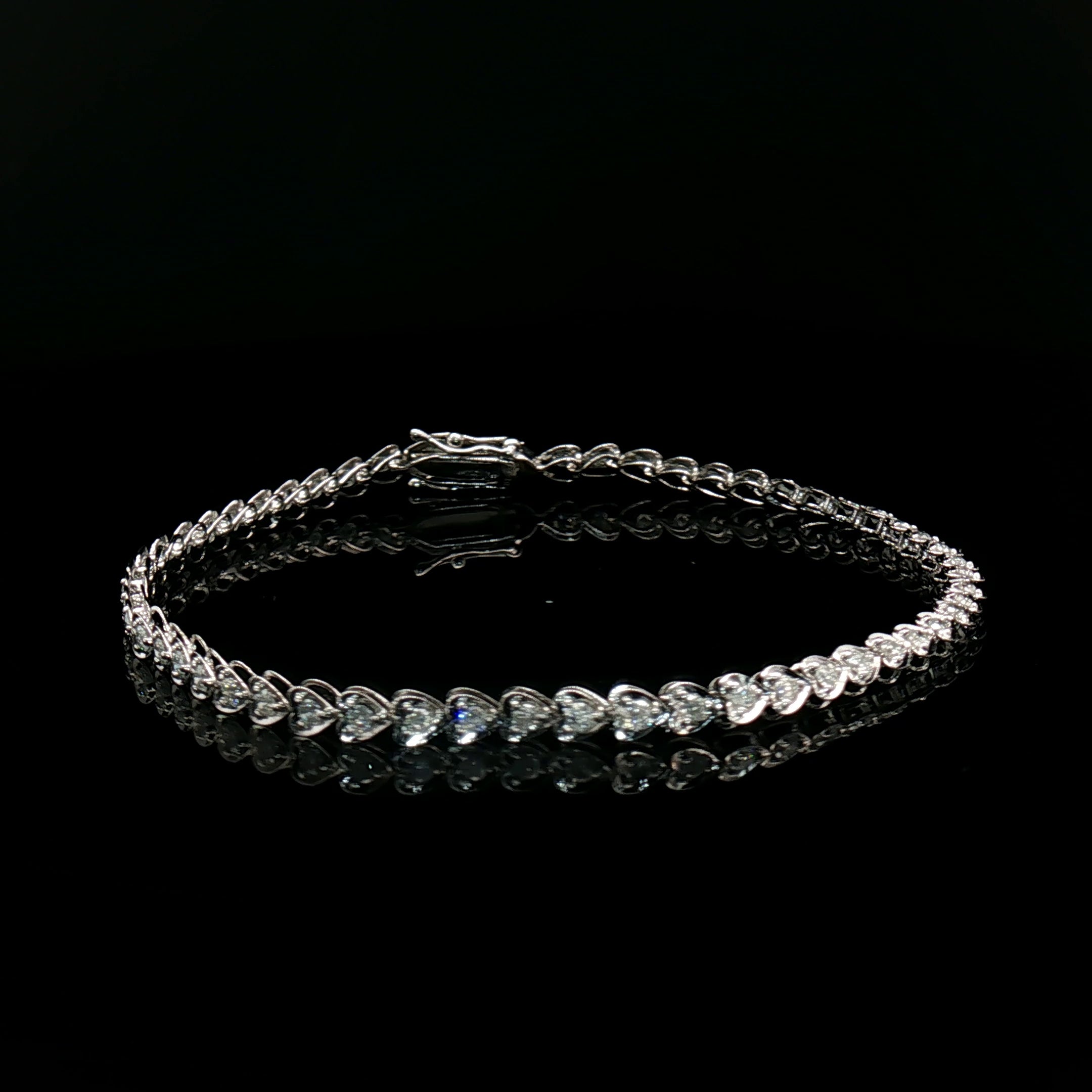 18k White Gold Heart-Shaped Diamond Tennis Bracelet – 1.00ct Natural Diamonds, 3ct Face Look, 7.3