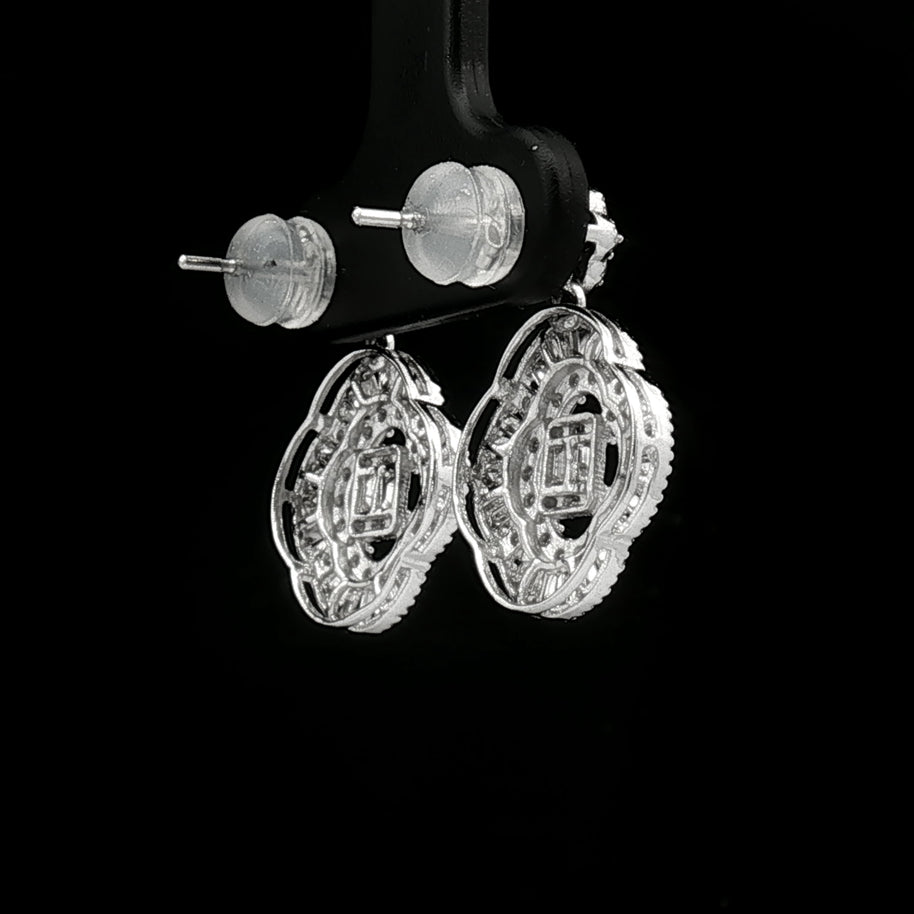 18k White Gold Clover Dangle Earrings – 1.00ct Natural Round & Baguette Diamond Design