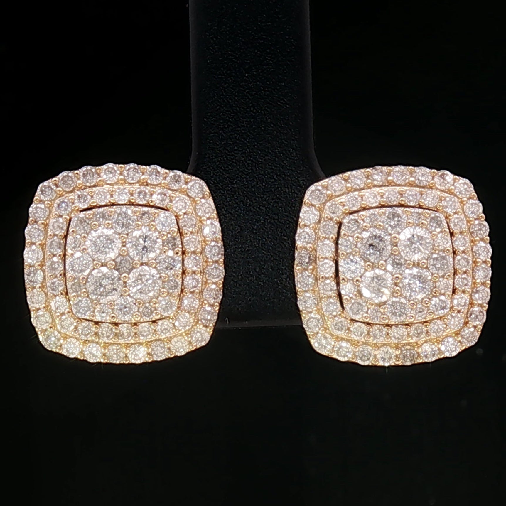 18k Yellow Gold Square Stud Earrings with 1.50tcw Natural Diamonds