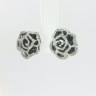 118k White Gold 3D Rose Stud Earrings – 1.00ct Black & Colourless Natural Brilliant-Cut Diamonds