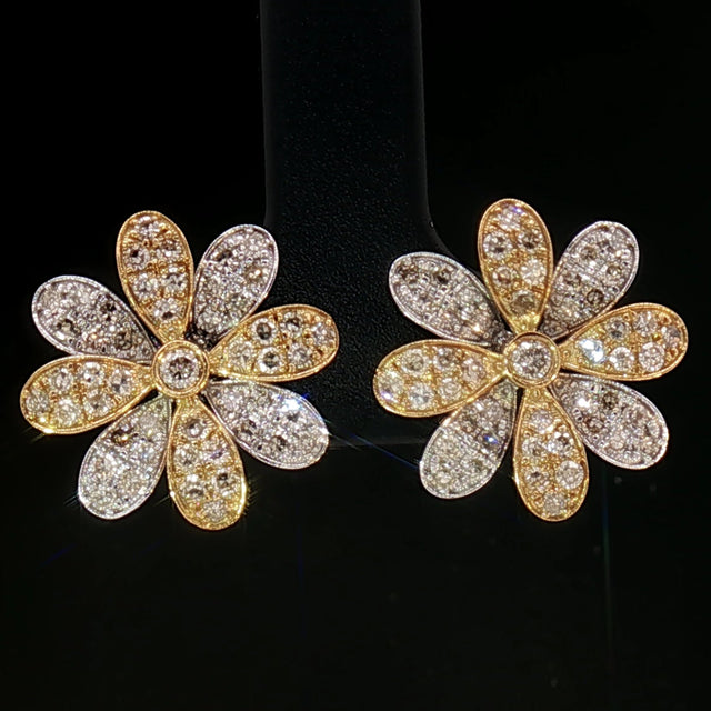 18k 2-Colour Yellow and White Gold Floral Stud Earrings with 1.00tcw Natural Diamond