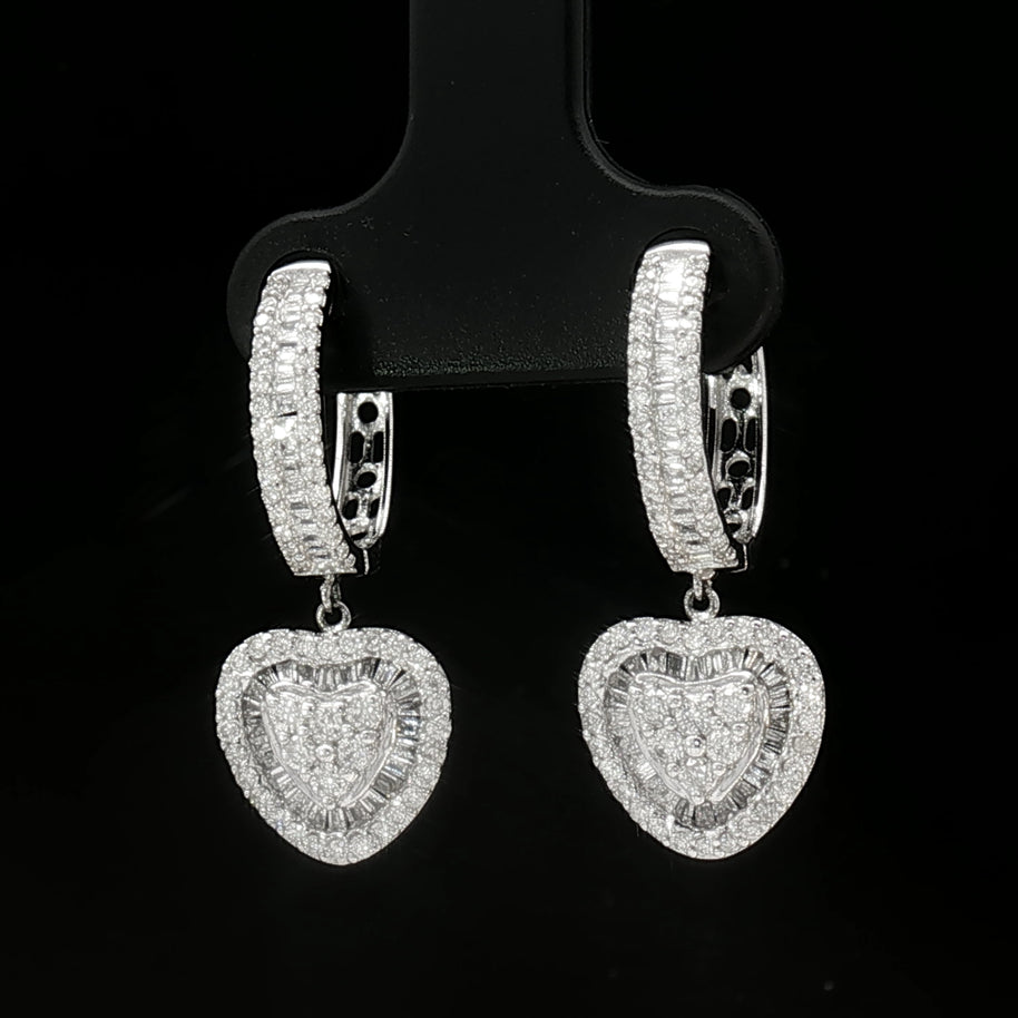 18k white gold heart-shaped diamond dangle earrings with 1.00ct natural diamonds