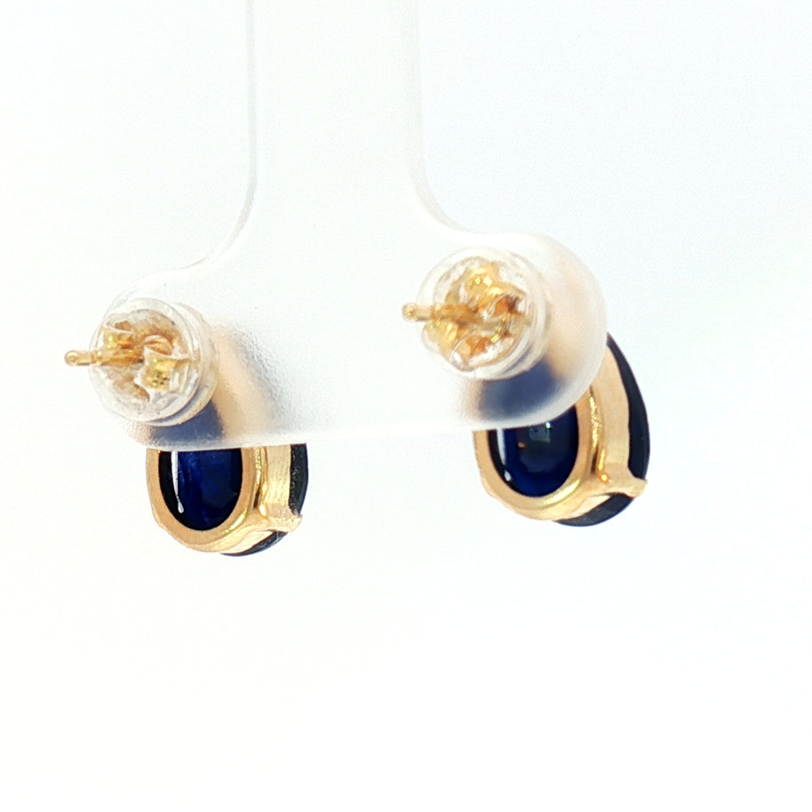18k Yellow Gold Stud Earrings with 5.00tcw Deep Blue Sapphire