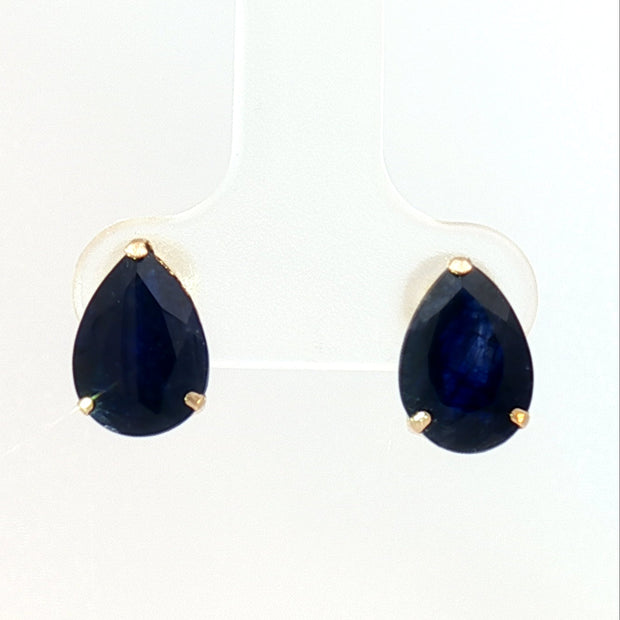 18k Yellow Gold Stud Earrings with 5.00tcw Deep Blue Sapphire