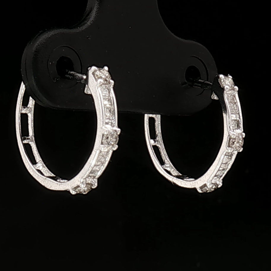 18k White Gold Hoop Earrings with  0.30tcw Natural Diamonds