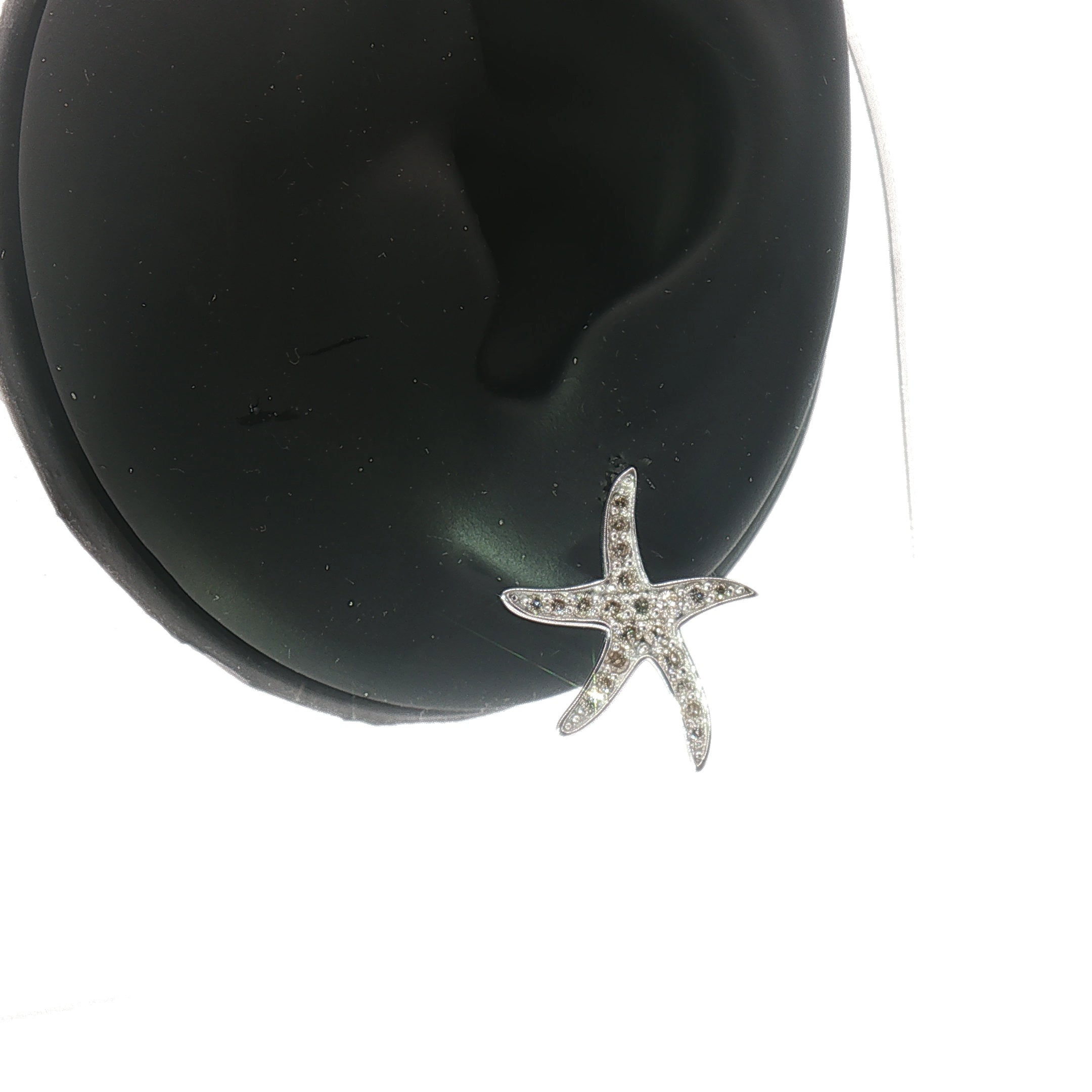 18k White Gold Starfish Stud Earrings – 0.60ct Natural Brilliant-Cut Diamond