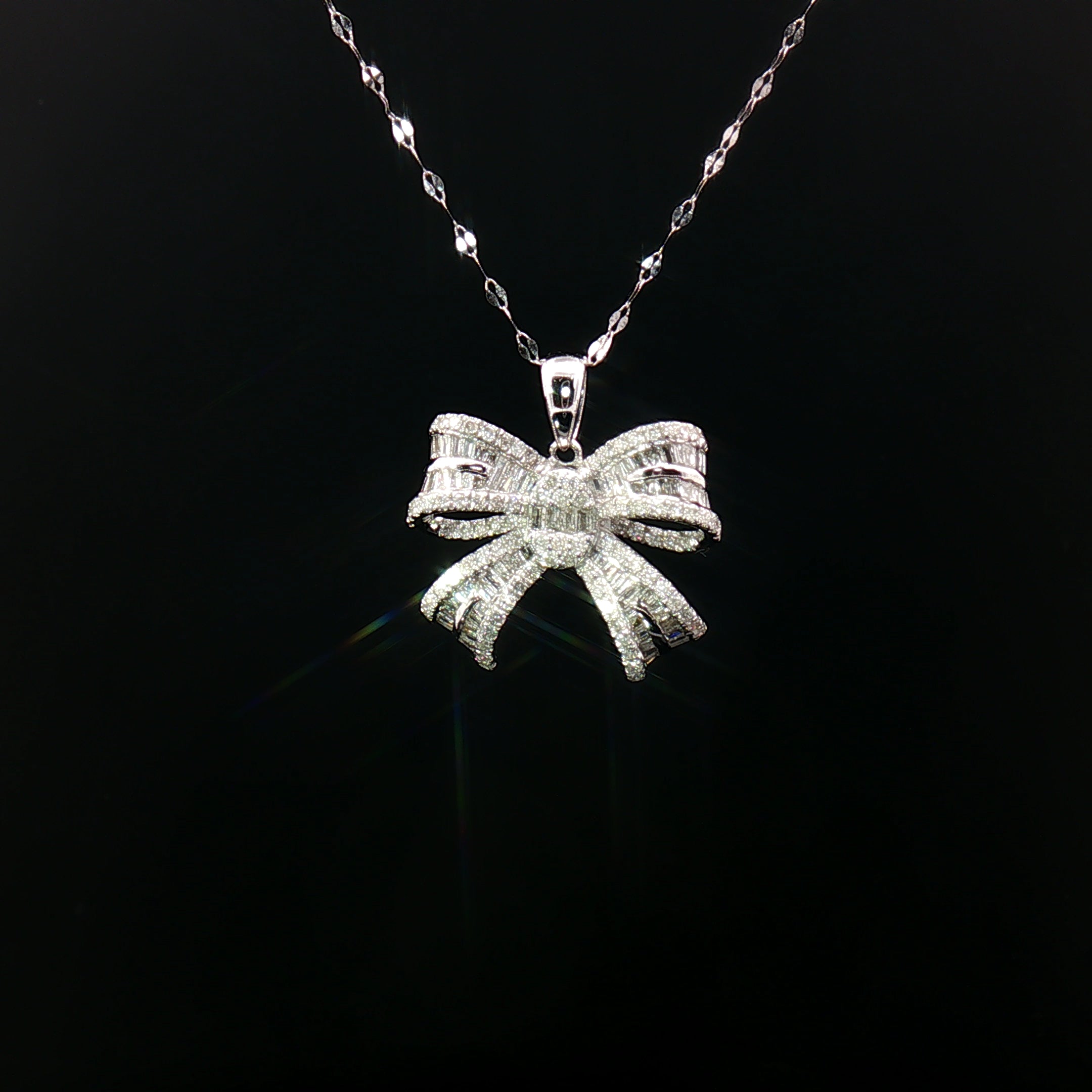 18k White Gold Ribbon Diamond Pendant – 0.80ct Natural Baguette & Round Brilliant Diamonds