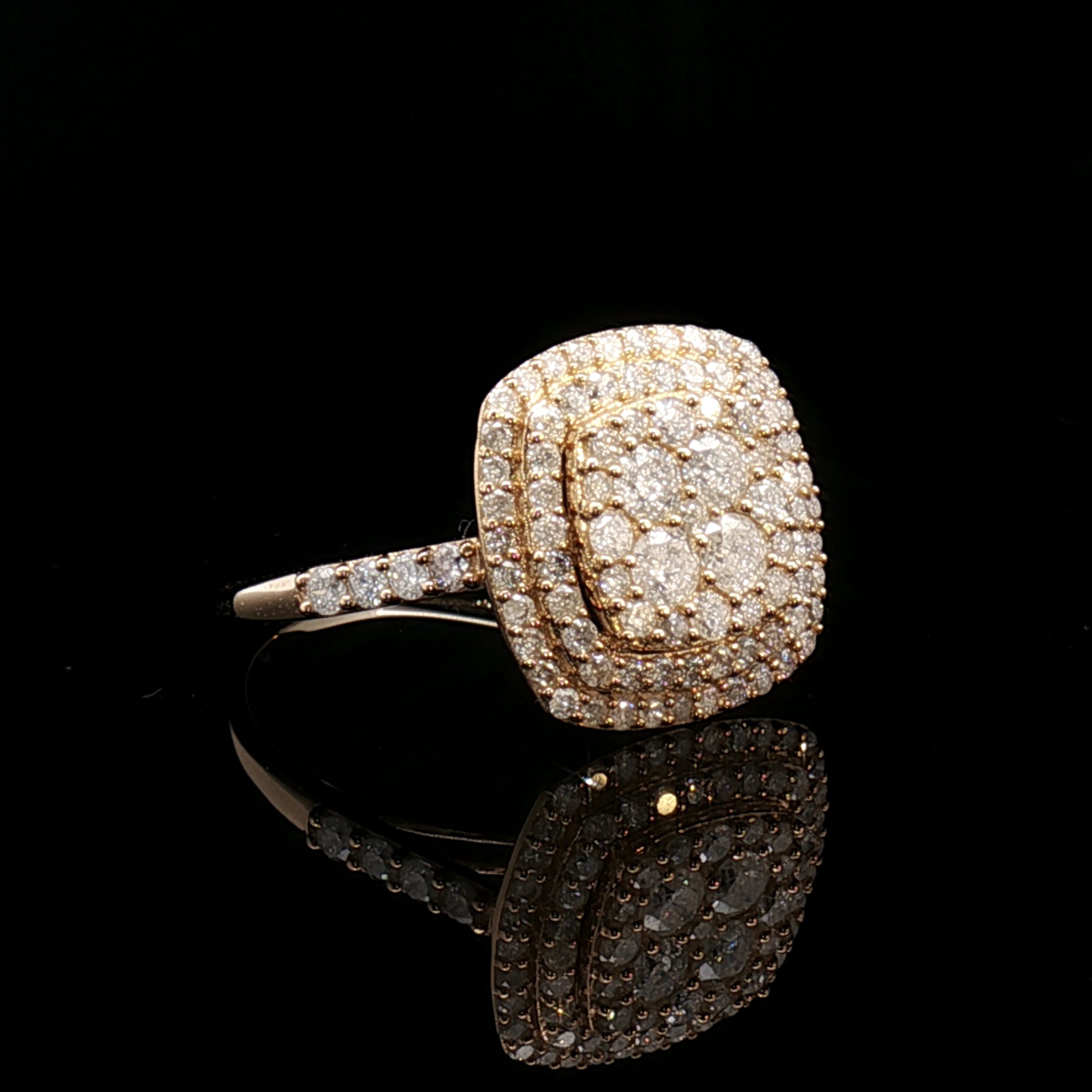 18k Yellow Gold Multi-Stone Ring – 1.00ct Cushion-Cut Illusion Natural Brilliant Diamond Cluster