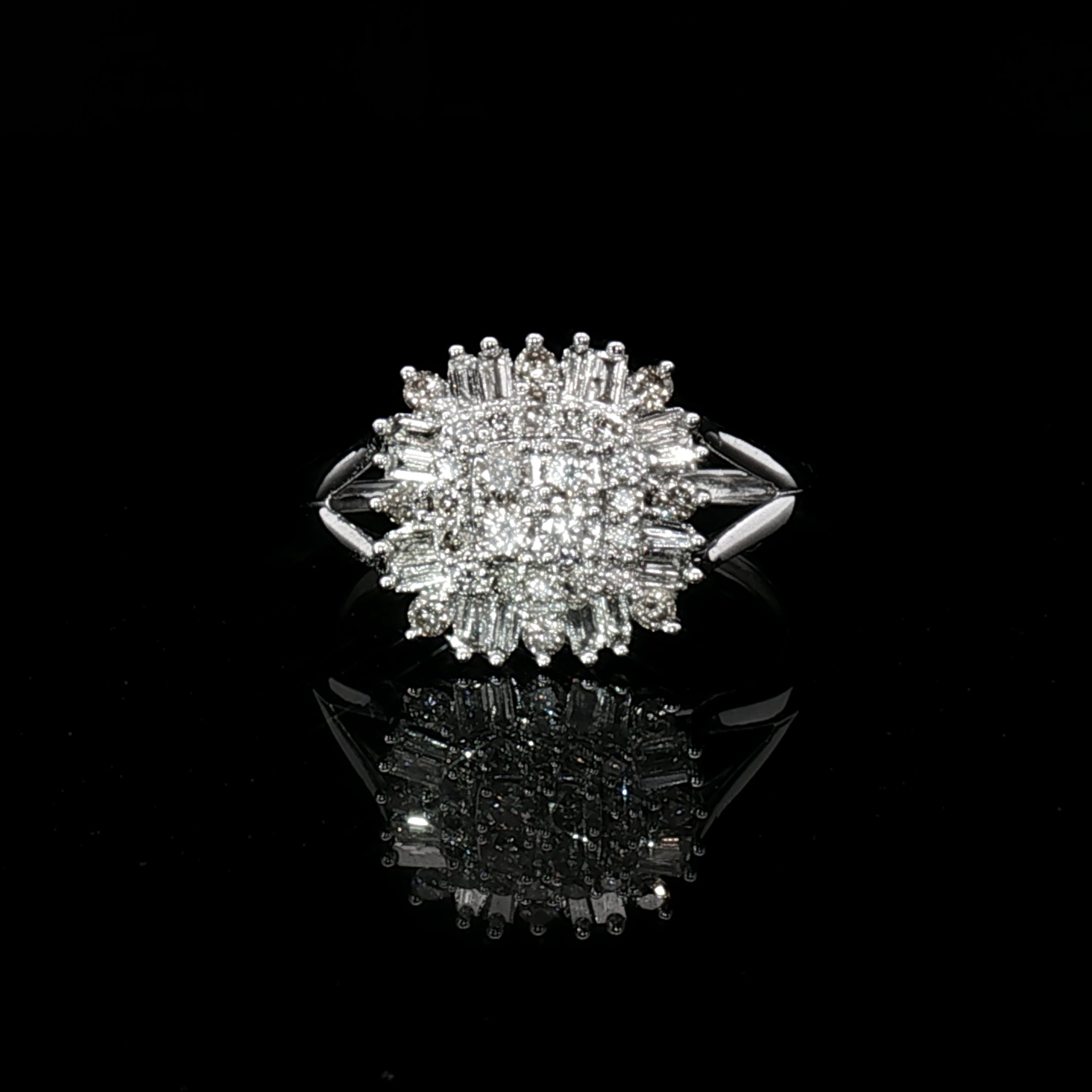 18k White Gold Square Cluster Ring – 0.50ct Natural Diamond Multi-Stone Design