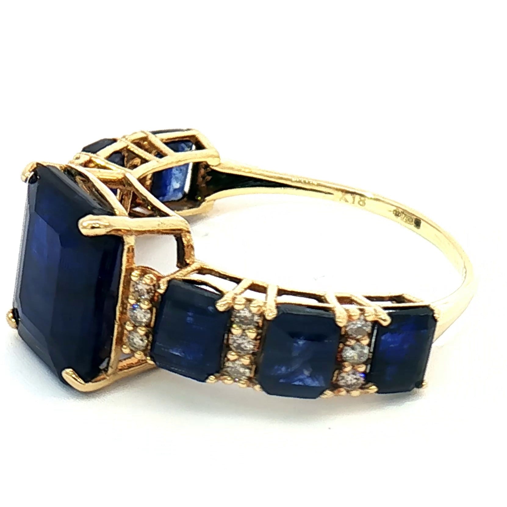 18k Yellow Gold Ring with 6.50tcw Blue Sapphire and 0.18tcw Natural Diamonds