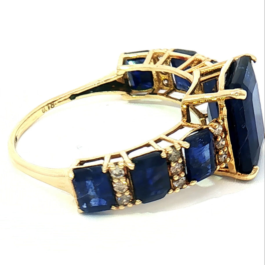 18k Yellow Gold Ring with 6.50tcw Blue Sapphire and 0.18tcw Natural Diamonds