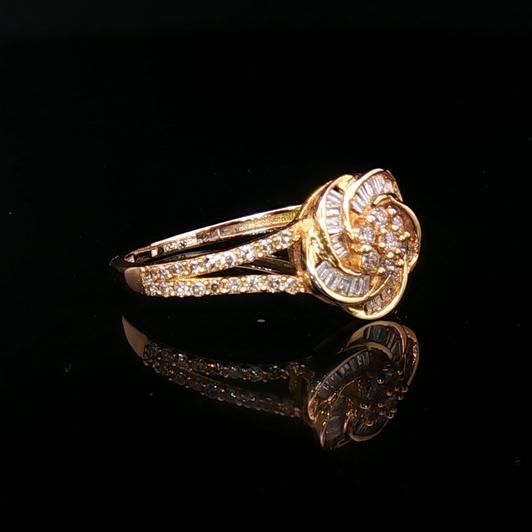 18k Yellow Gold Knot Flower Diamond Ring – 0.40ct Natural Round & Baguette Multi-Stone Design