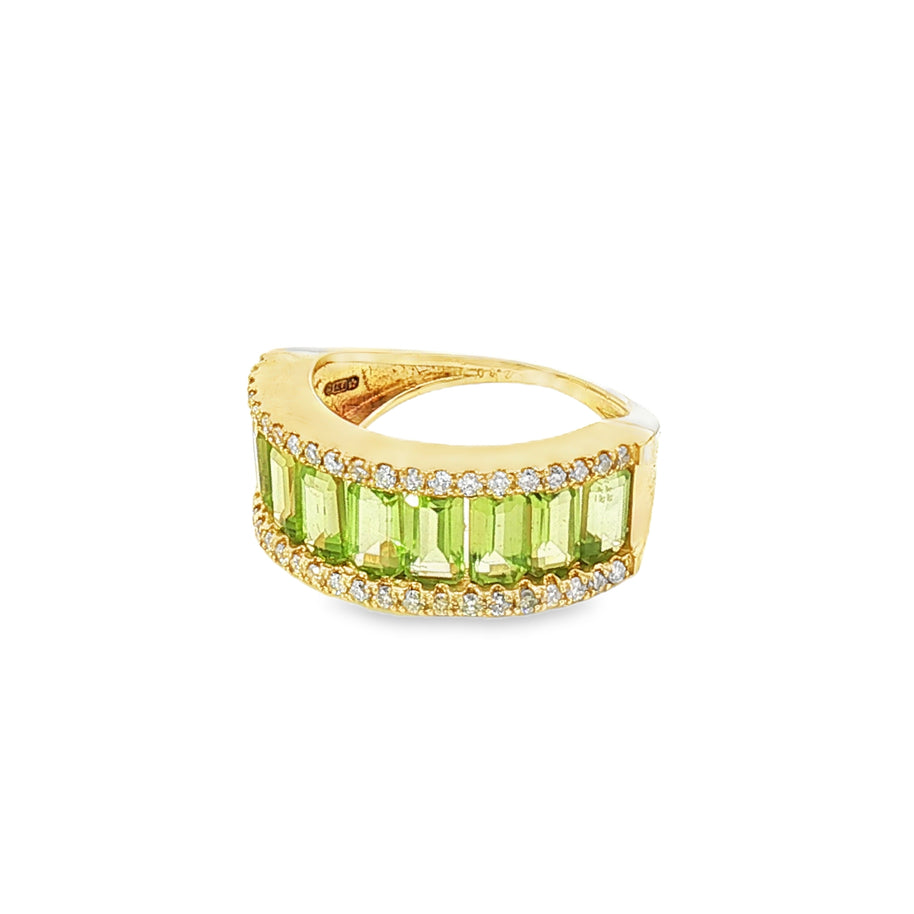 18k Yellow Gold Multi-Stone Ring – 2.60ct Emerald-Cut Peridot & 0.35ct Natural Brilliant Diamonds