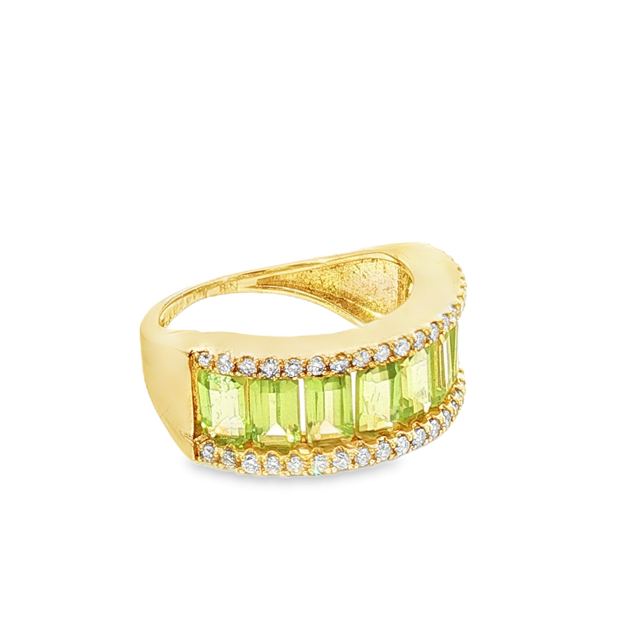 18k Yellow Gold Multi-Stone Ring – 2.60ct Emerald-Cut Peridot & 0.35ct Natural Brilliant Diamonds
