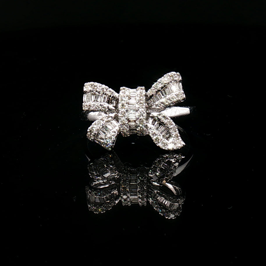 18k White Gold Bow Cocktail Ring – 0.50ct Natural Round & Baguette Diamond Design