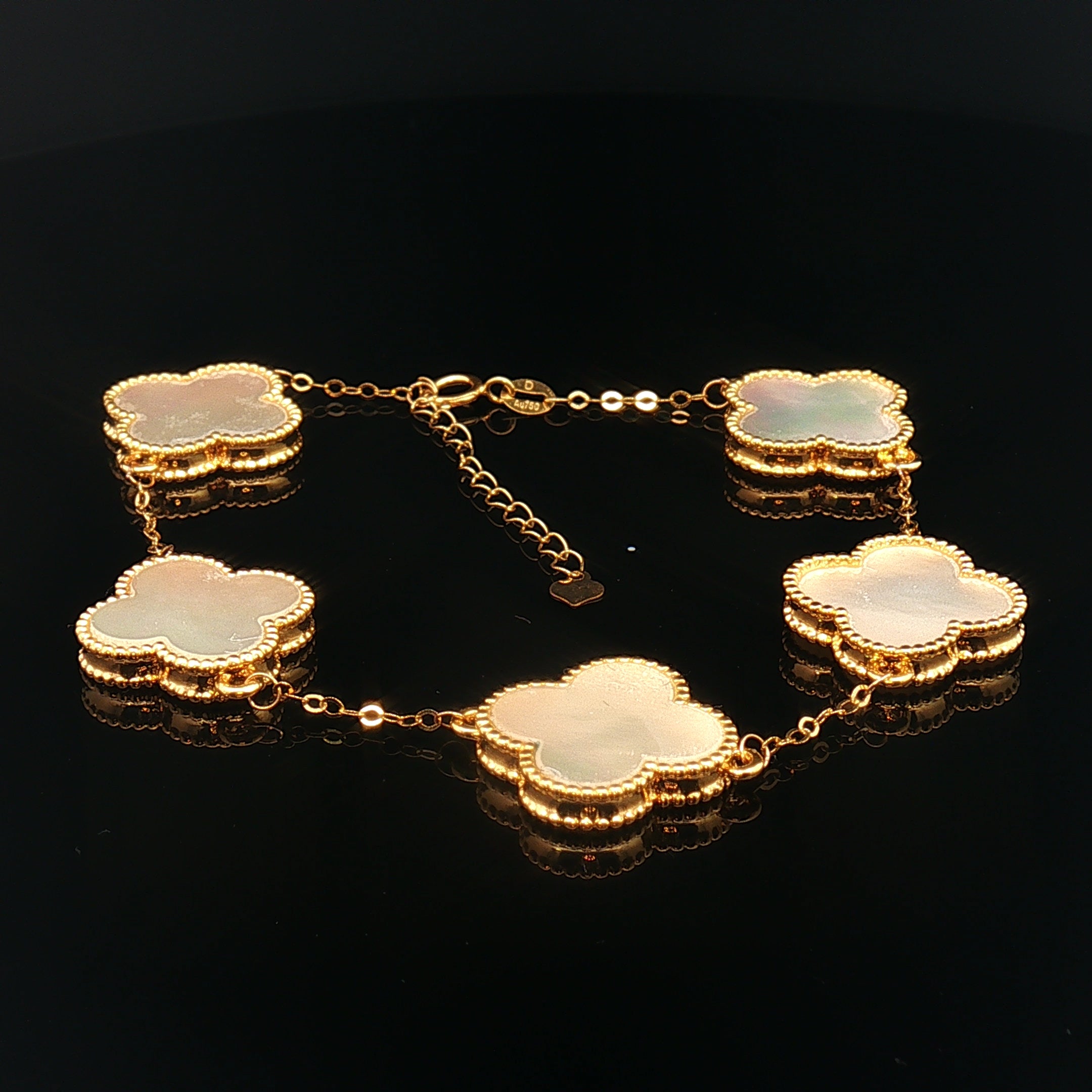 18k Yellow Gold 5-Clover Motif Bracelet – Mother of Pearl Centres, Adjustable 6.5