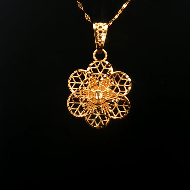 21k Yellow Gold Flower Pendant – Lightweight Openwork Floral Design