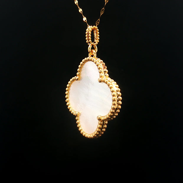 18k Yellow Gold Clover Pendant – 25mm Mother of Pearl with Elegant Beaded Frame