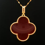 18k Yellow Gold Clover Pendant – 25mm Red Agate Hollow Design