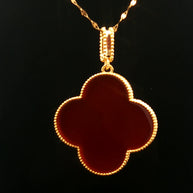 18k Yellow Gold Clover Pendant – 25mm Red Agate Hollow Charm (