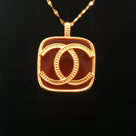 18k Yellow Gold Interlocking Motif Pendant – Red Agate Square Charm with Beaded Detailing