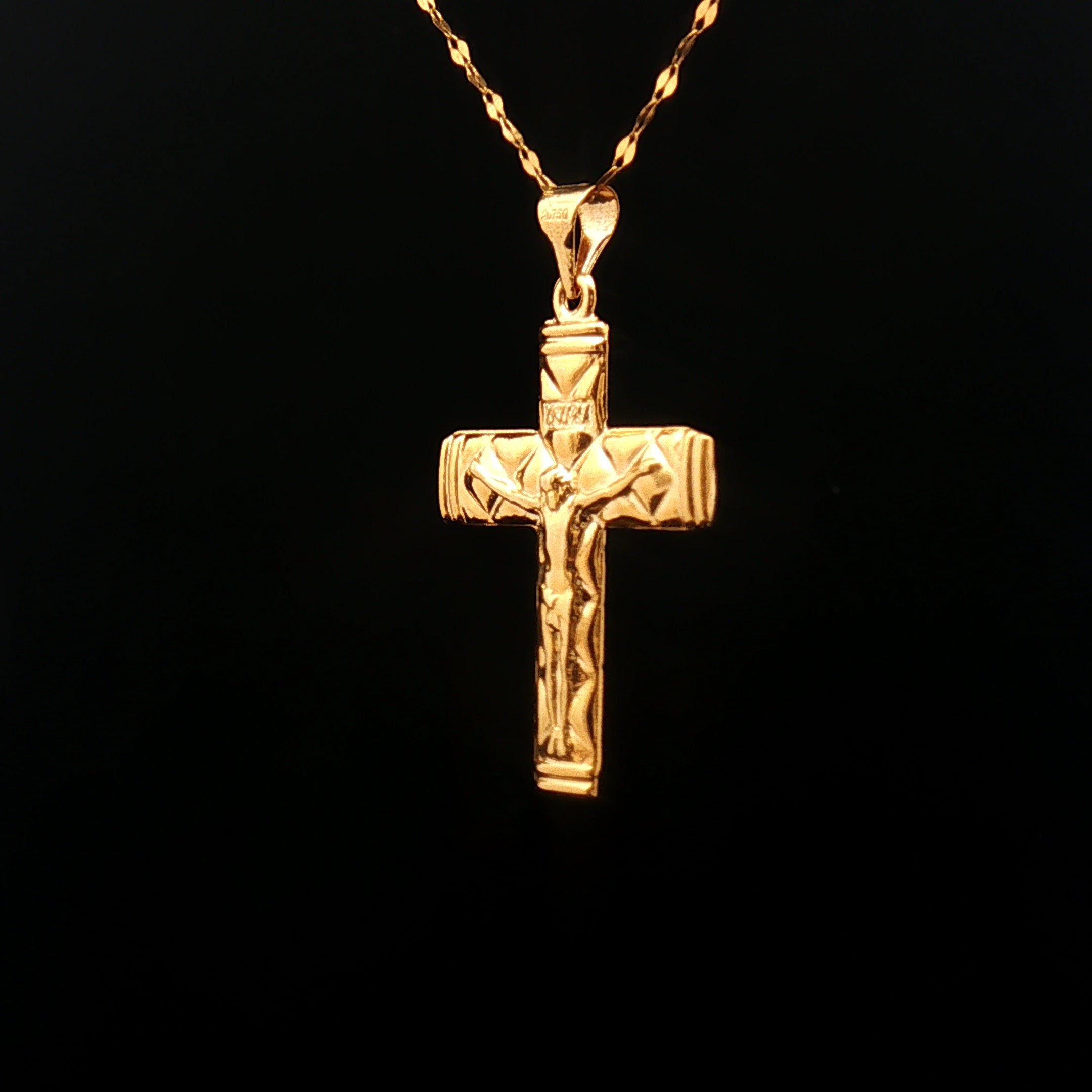 18k Yellow Gold Crucifix Pendant – Lightweight Hollow Detailed Cross