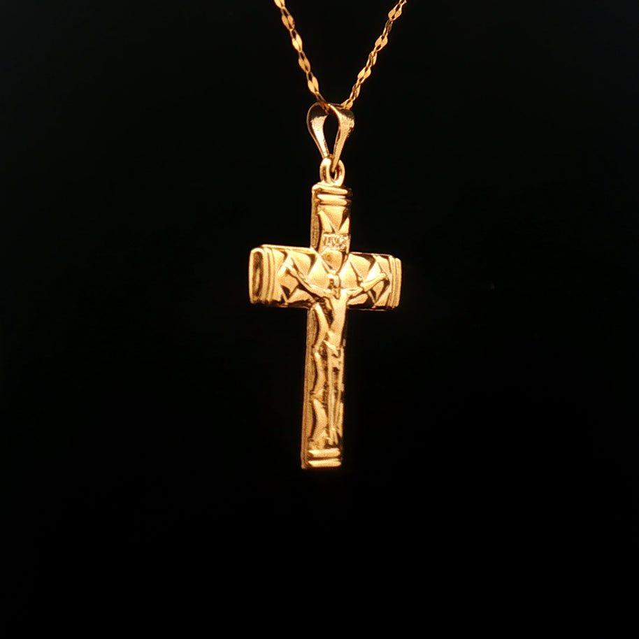 18k Yellow Gold Crucifix Pendant – Lightweight Hollow Detailed Cross