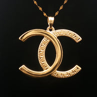 18k Yellow Gold Intertwined Pendant – Large Lightweight Modern Charm