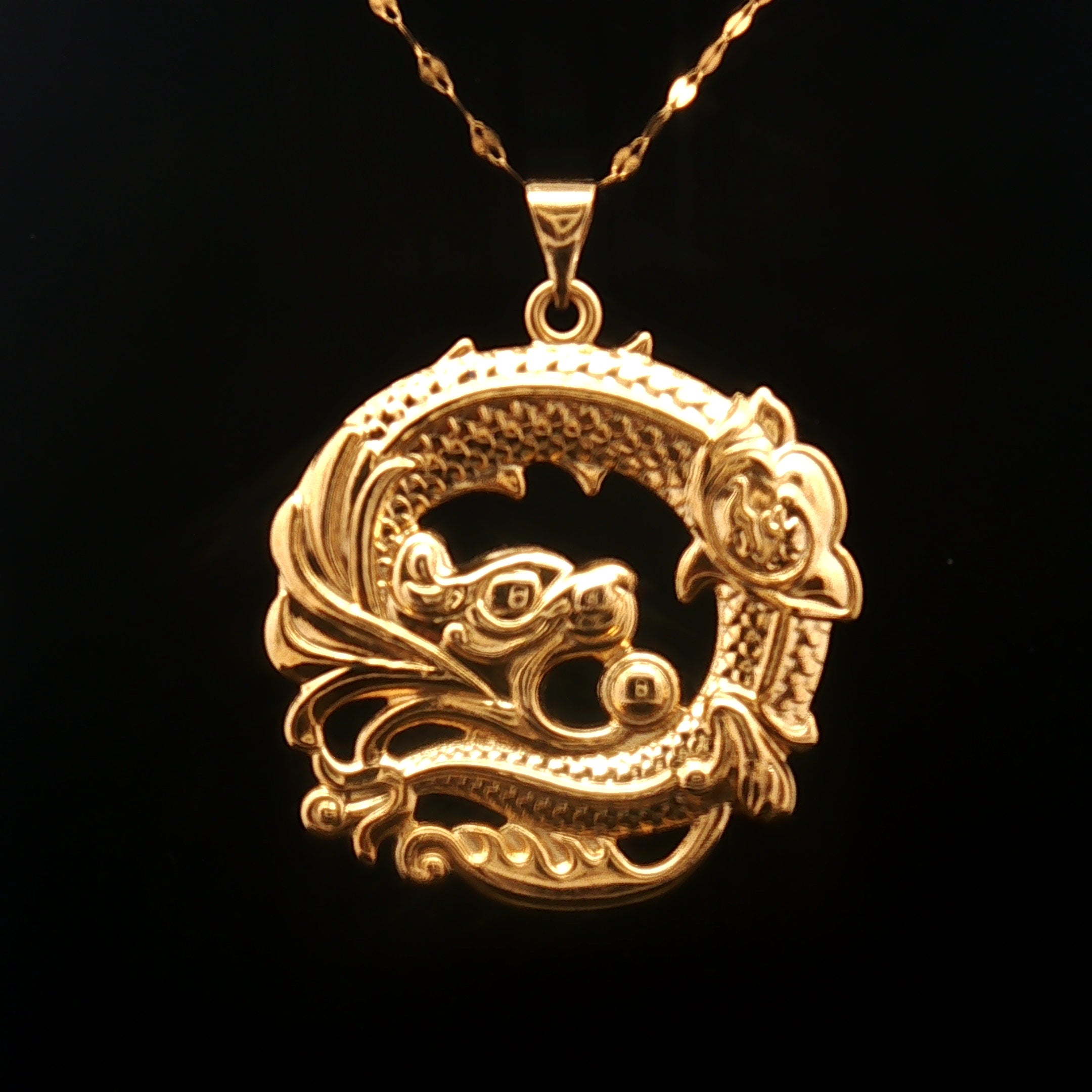 18k Yellow Gold Dragon Pendant – Large Lightweight Circular Charm