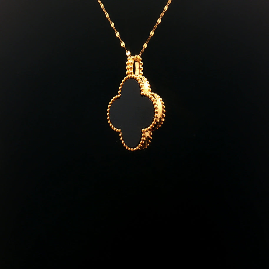18k Yellow Gold Koi Fish Clover Pendant – 20mm Black Onyx Charm with Beaded Detailing